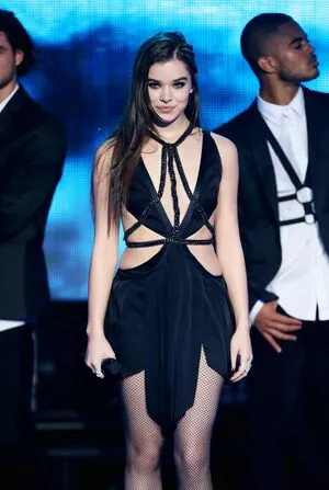 Hailee Steinfeld OnlyFans Leaked Free Thumbnail Picture - #6lpfUKiBBe