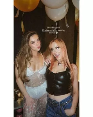 Hailee Steinfeld OnlyFans Leaked Free Thumbnail Picture - #6uoAEytrzz