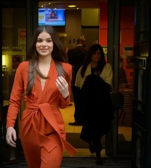 Hailee Steinfeld OnlyFans Leaked Free Thumbnail Picture - #75AE0Qge6u