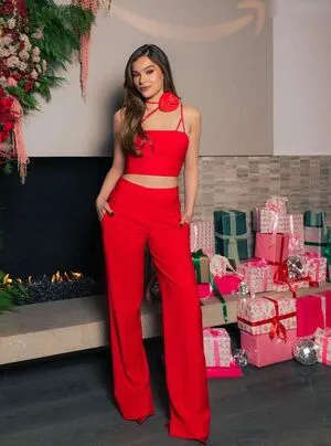 Hailee Steinfeld OnlyFans Leaked Free Thumbnail Picture - #8YonhXIYuK