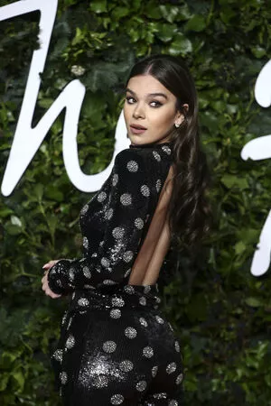 Hailee Steinfeld OnlyFans Leaked Free Thumbnail Picture - #8wQSvLZwJS