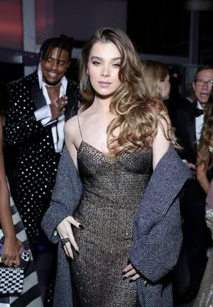 Hailee Steinfeld OnlyFans Leaked Free Thumbnail Picture - #91Klg1HRiW