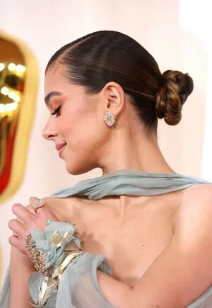 Hailee Steinfeld OnlyFans Leaked Free Thumbnail Picture - #Bp6KM6RCPM