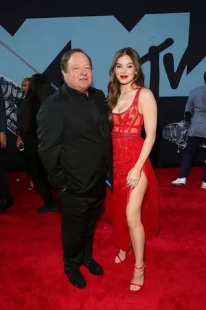 Hailee Steinfeld OnlyFans Leaked Free Thumbnail Picture - #D4nIbPdW3T