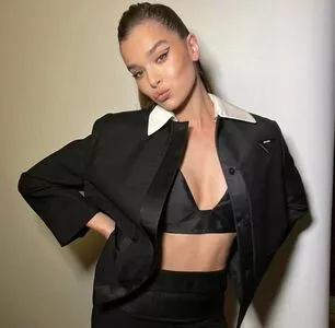 Hailee Steinfeld OnlyFans Leaked Free Thumbnail Picture - #DbORsXSkD5