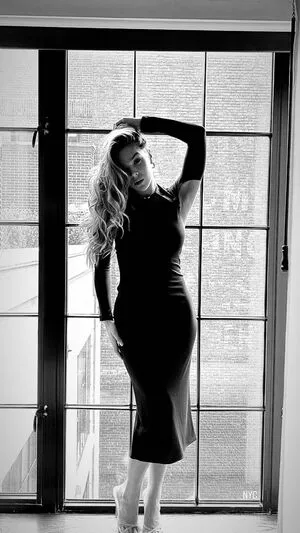 Hailee Steinfeld OnlyFans Leaked Free Thumbnail Picture - #ELVB6MB0vw
