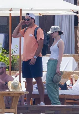 Hailee Steinfeld OnlyFans Leaked Free Thumbnail Picture - #GfJflXXLS6