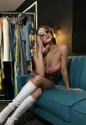 Hailee Steinfeld OnlyFans Leaked Free Thumbnail Picture - #H9KZTBjtcj