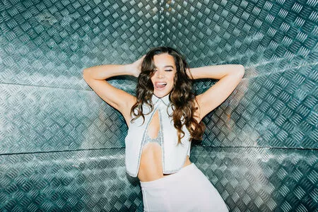 Hailee Steinfeld OnlyFans Leaked Free Thumbnail Picture - #HDWbGv0SwX