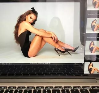 Hailee Steinfeld OnlyFans Leaked Free Thumbnail Picture - #HJ4l1JpqRR