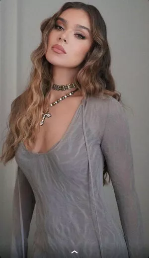 Hailee Steinfeld OnlyFans Leaked Free Thumbnail Picture - #HOeJ4PYFpf