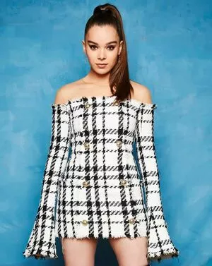 Hailee Steinfeld OnlyFans Leaked Free Thumbnail Picture - #HkmG6ZlH2e