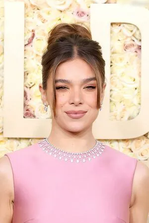 Hailee Steinfeld OnlyFans Leaked Free Thumbnail Picture - #IKBzfTFUJo