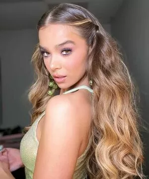 Hailee Steinfeld OnlyFans Leaked Free Thumbnail Picture - #JCfKXL8Mz3