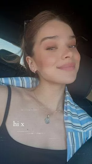 Hailee Steinfeld OnlyFans Leaked Free Thumbnail Picture - #Kr2mWC6G0t