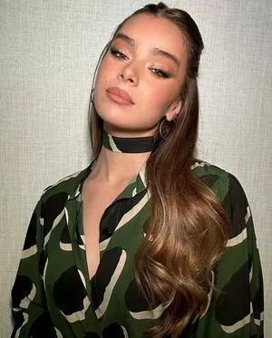 Hailee Steinfeld OnlyFans Leaked Free Thumbnail Picture - #LsljSQZYwy
