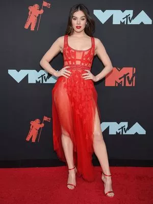 Hailee Steinfeld OnlyFans Leaked Free Thumbnail Picture - #LxQA3uhZYR