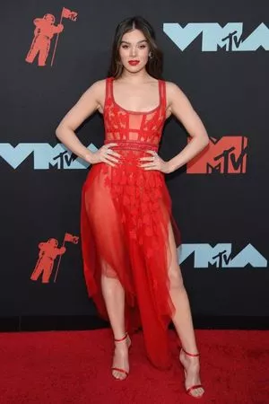 Hailee Steinfeld OnlyFans Leaked Free Thumbnail Picture - #PAogWHdcYq