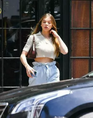 Hailee Steinfeld OnlyFans Leaked Free Thumbnail Picture - #Qk8ifhsl8R