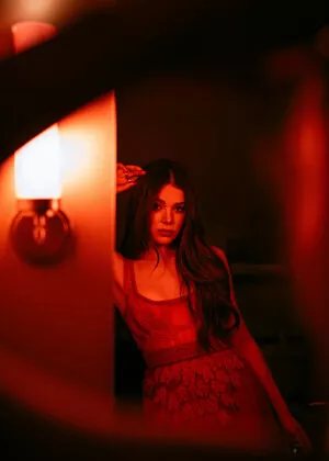 Hailee Steinfeld OnlyFans Leaked Free Thumbnail Picture - #RIWrMyZeoK