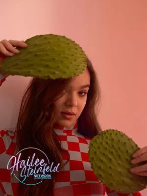 Hailee Steinfeld OnlyFans Leaked Free Thumbnail Picture - #UYsS1BDEqb