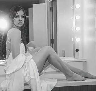 Hailee Steinfeld OnlyFans Leaked Free Thumbnail Picture - #XJ0UV1x89y