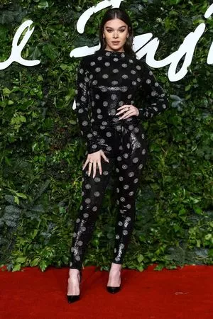 Hailee Steinfeld OnlyFans Leaked Free Thumbnail Picture - #Y2jBxub5Xu