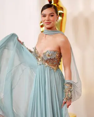 Hailee Steinfeld OnlyFans Leaked Free Thumbnail Picture - #YQ269KkVHB