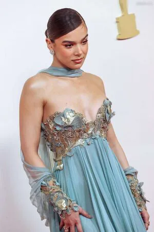 Hailee Steinfeld OnlyFans Leaked Free Thumbnail Picture - #ZlcOXGRWjc