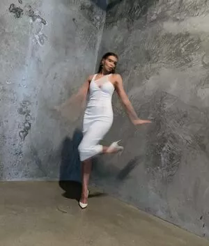 Hailee Steinfeld OnlyFans Leaked Free Thumbnail Picture - #agnxdAWGWm