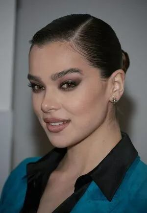 Hailee Steinfeld OnlyFans Leaked Free Thumbnail Picture - #jJaVYhy9QP