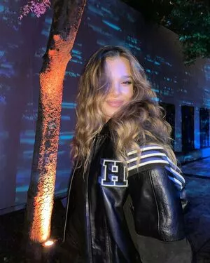 Hailee Steinfeld OnlyFans Leaked Free Thumbnail Picture - #jvMYDYoVtD