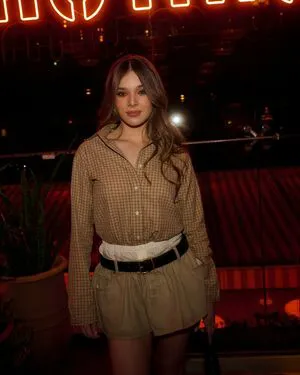 Hailee Steinfeld OnlyFans Leaked Free Thumbnail Picture - #l3aIluPjjM
