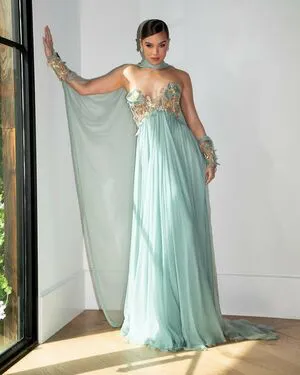 Hailee Steinfeld OnlyFans Leaked Free Thumbnail Picture - #ojluYgc7MN