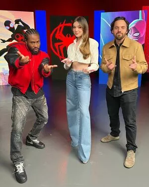 Hailee Steinfeld OnlyFans Leaked Free Thumbnail Picture - #orWu6fL8IT