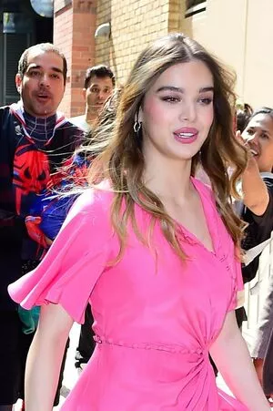 Hailee Steinfeld OnlyFans Leaked Free Thumbnail Picture - #pd8Buoc0lt