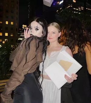Hailee Steinfeld OnlyFans Leaked Free Thumbnail Picture - #rFWNhOO3Ag