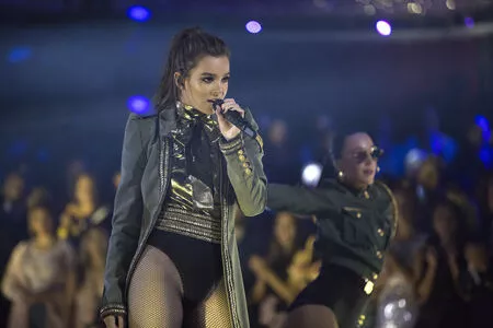 Hailee Steinfeld OnlyFans Leaked Free Thumbnail Picture - #sK2ViTafaR