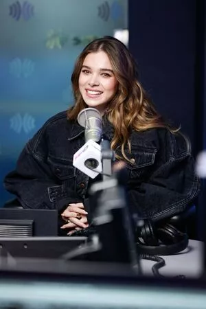 Hailee Steinfeld OnlyFans Leaked Free Thumbnail Picture - #squuVseoTl