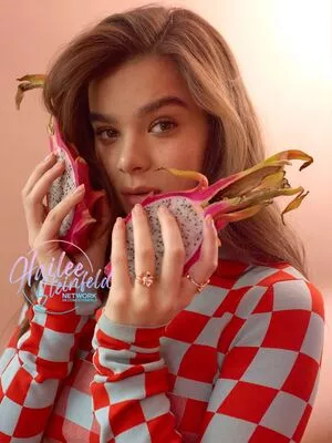Hailee Steinfeld OnlyFans Leaked Free Thumbnail Picture - #vIboXQhPqN