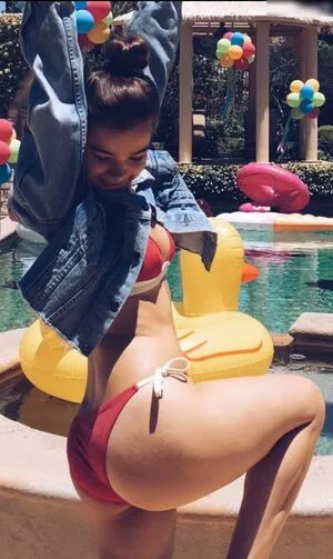 Hailee Steinfeld OnlyFans Leaked Free Thumbnail Picture - #w274FPdlUD