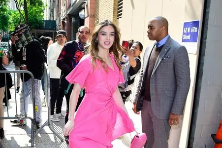 Hailee Steinfeld OnlyFans Leaked Free Thumbnail Picture - #wRpbpA7okW