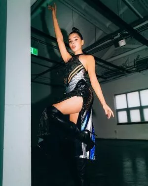 Hailee Steinfeld OnlyFans Leaked Free Thumbnail Picture - #y5UyV0YcVw