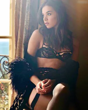 Hailee Steinfeld OnlyFans Leaked Free Thumbnail Picture - #yFtnXvCOe6