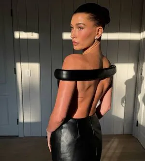 Hailey Baldwin Bieber OnlyFans Leaked Free Thumbnail Picture - #8Z6GQ8NEDo