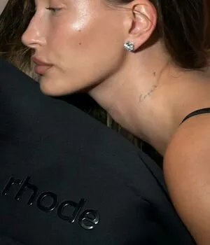 Hailey Baldwin Bieber OnlyFans Leaked Free Thumbnail Picture - #9gSX1al0I6