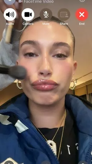 Hailey Baldwin Bieber OnlyFans Leaked Free Thumbnail Picture - #AFpHecp2IP