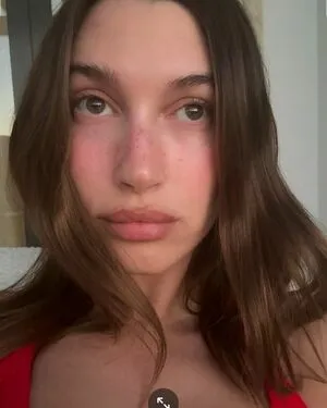 Hailey Baldwin Bieber OnlyFans Leaked Free Thumbnail Picture - #E0spUc7v0n