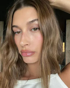 Hailey Baldwin Bieber OnlyFans Leaked Free Thumbnail Picture - #NbDephlniH