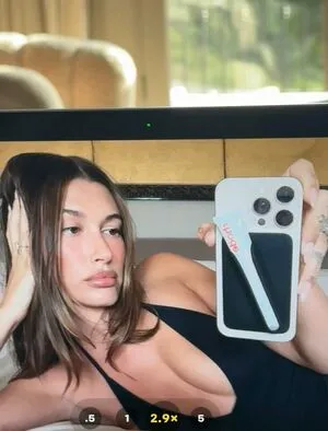 Hailey Baldwin Bieber OnlyFans Leaked Free Thumbnail Picture - #RC4qNzFgc3